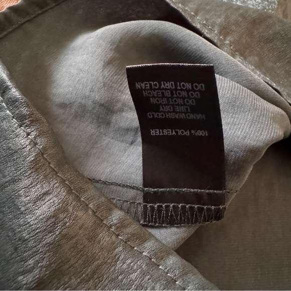 Lulu’s Ireni Forest Green Satin Cami Top NWT - Picture 8 of 11